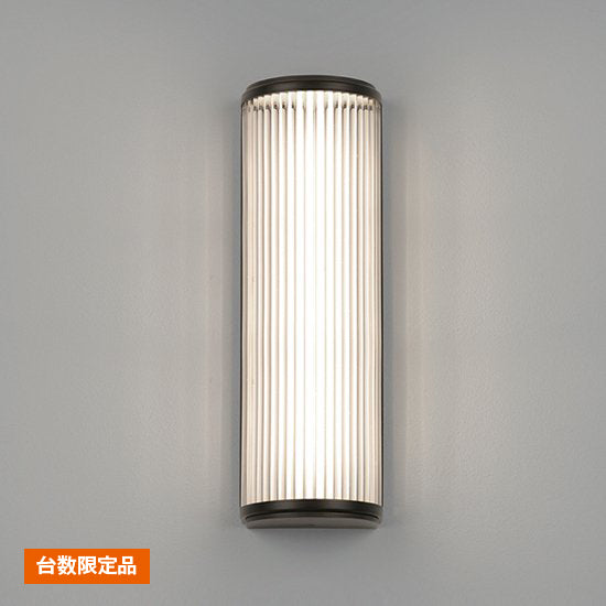 【台数限定品】astro 鏡横に設置するLEDミラーライトGBK004Z 梱包80サイズ