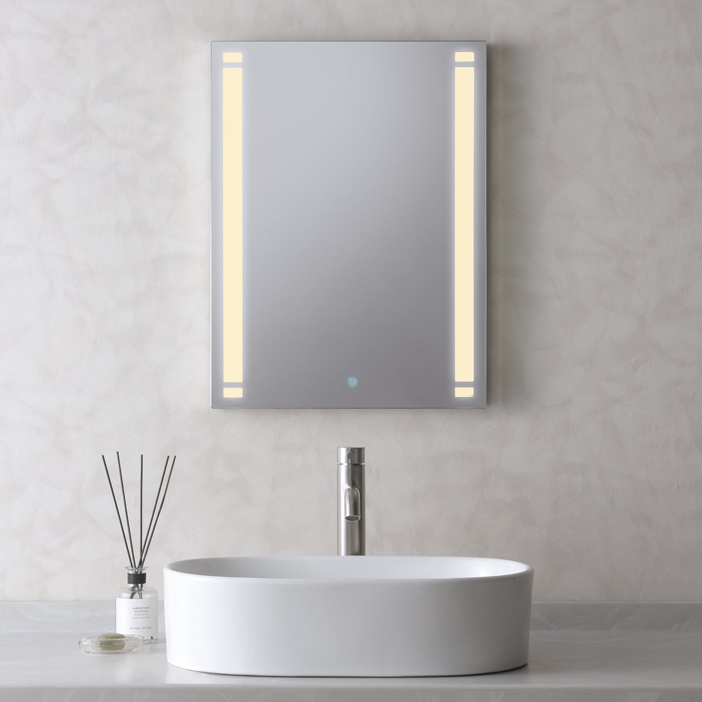 ミラーライト 450×600サイズ  洗面鏡  鏡面スイッチ付き 電球色 白色 MBK010R MBK011R【梱包140サイズ】