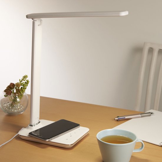ワイヤレスチャージャー機能付きLEDデスクスタンドライト GST006QB(QW) 【梱包80サイズ】【読書灯】
