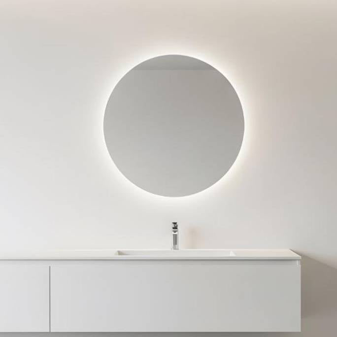 LEDミラーの魅力は？種類や設置場所、通常の鏡との違い、選び方のポイントを解説