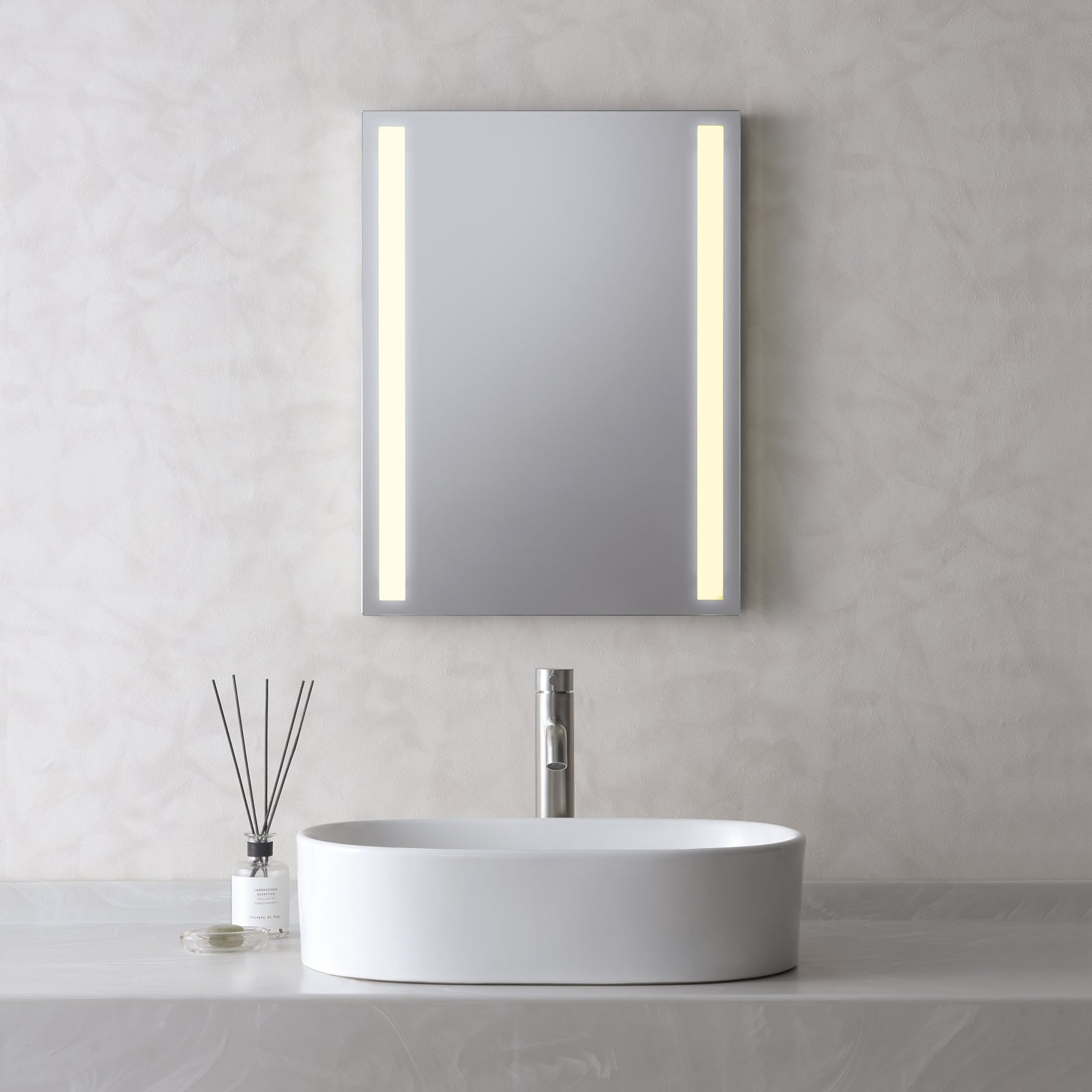 前面光450×600LED一体型ミラーライト（曇り止めヒーターつき