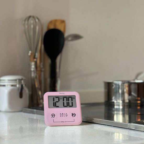 大きい表示と大きいスイッチのキッチンタイマー GHA007 ホワイト サックスブルー ピンク 画像をギャラリービューアに読み込みます。
