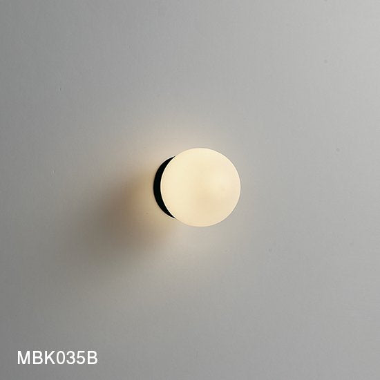
                      
                        【6月末入荷】直径Φ65mm球状ランプのブラケットライト MBK035W(B)【梱包60サイズ】
                      
                    